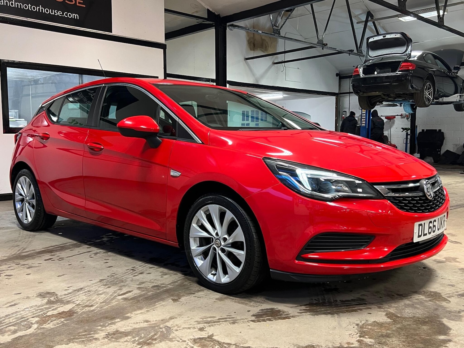 Used Vauxhall Astra 2016 for sale - 77411010: Photo 3