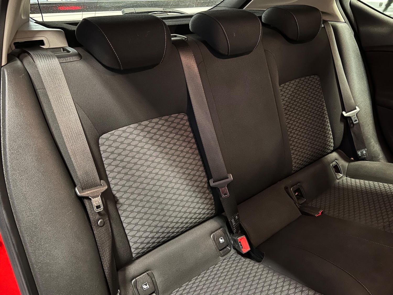 Used Vauxhall Astra 2016 for sale - 77411010: Photo 33