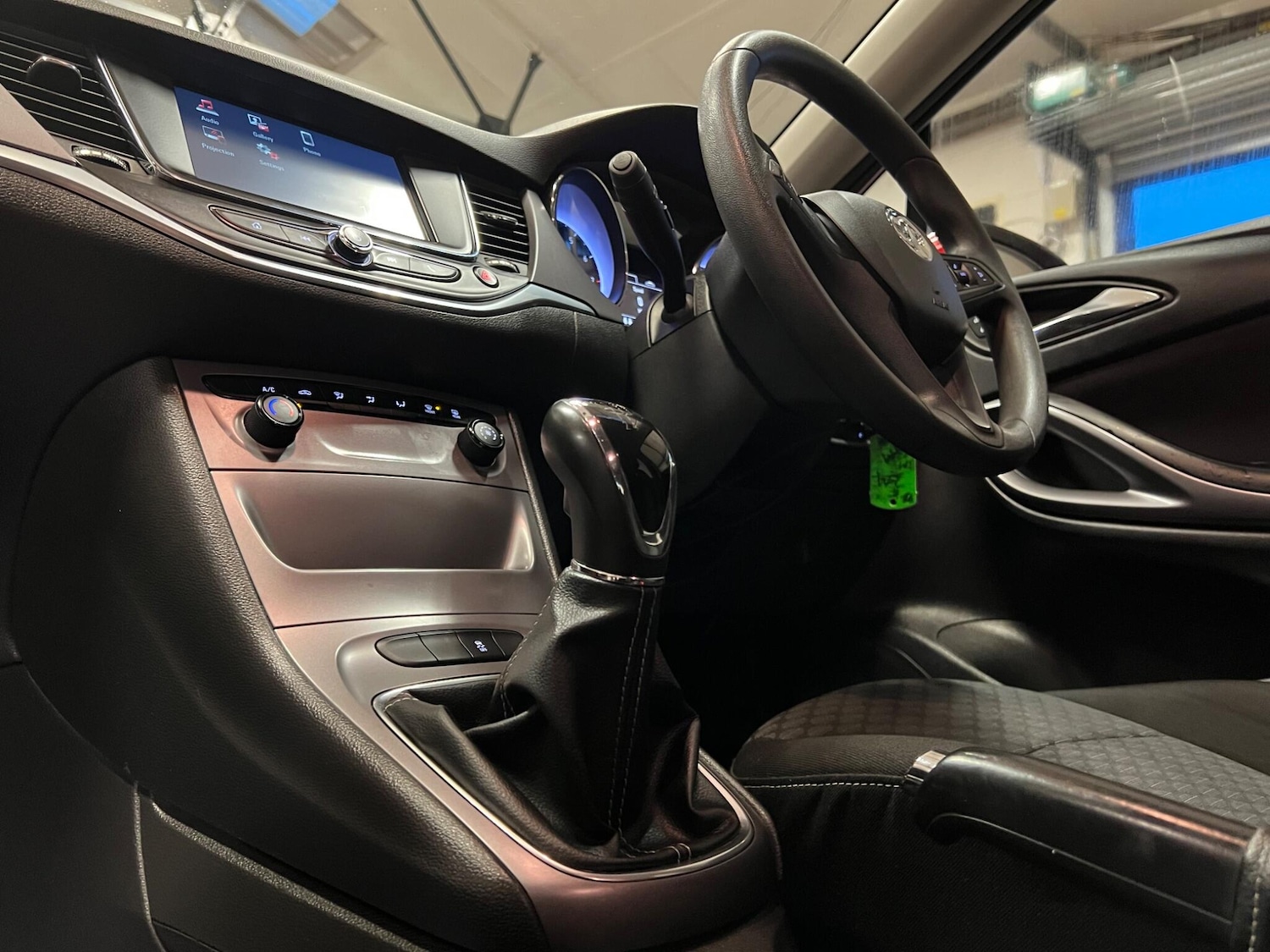 Used Vauxhall Astra 2016 for sale - 77411010: Photo 39