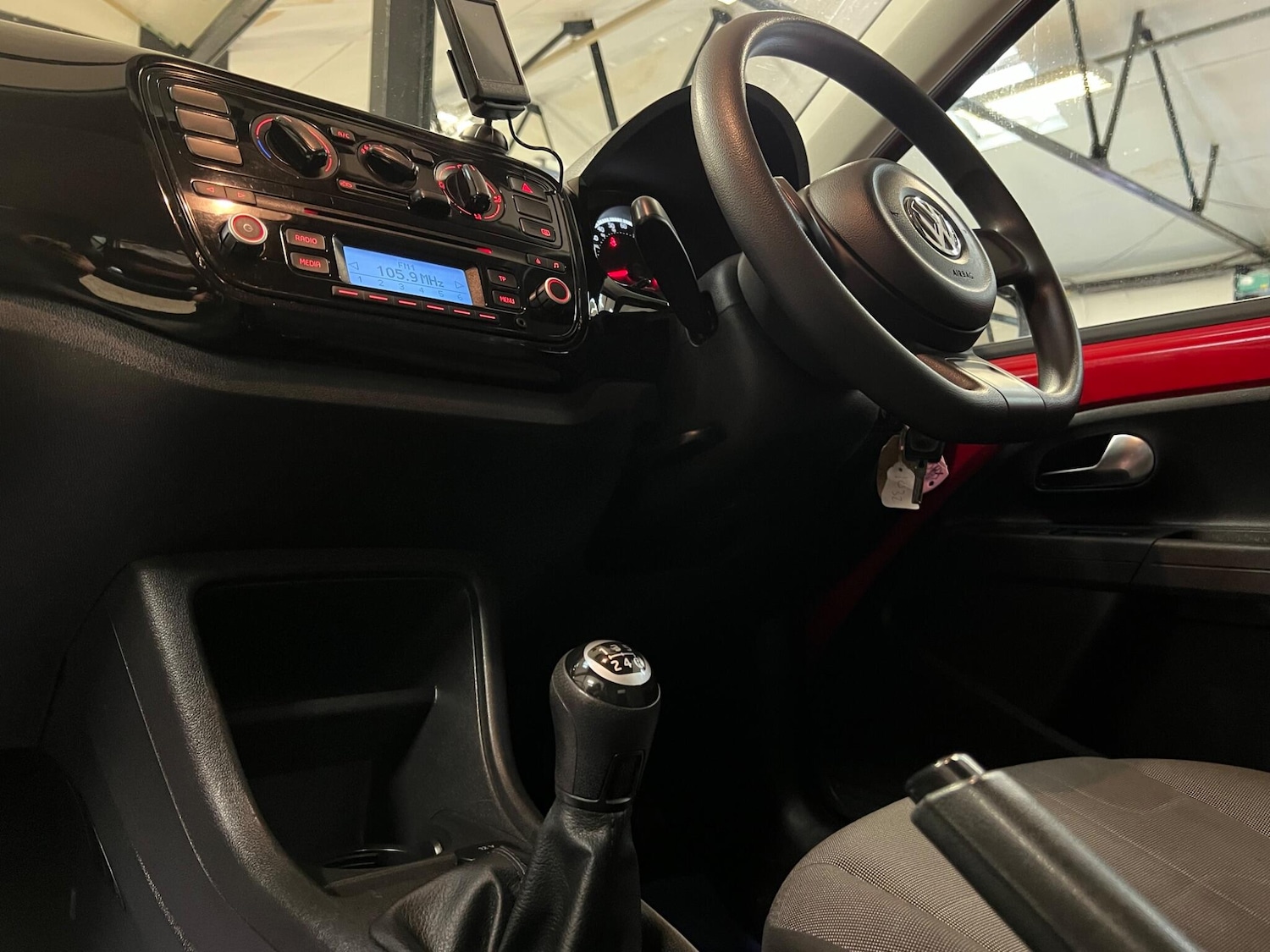 Used Volkswagen up! for sale - 77290867: Photo 34