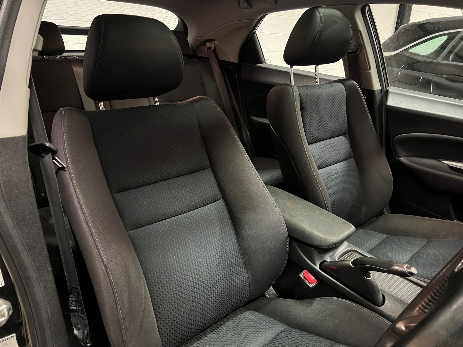 Used Honda Civic 2010 for sale - 77025979: Photo 28