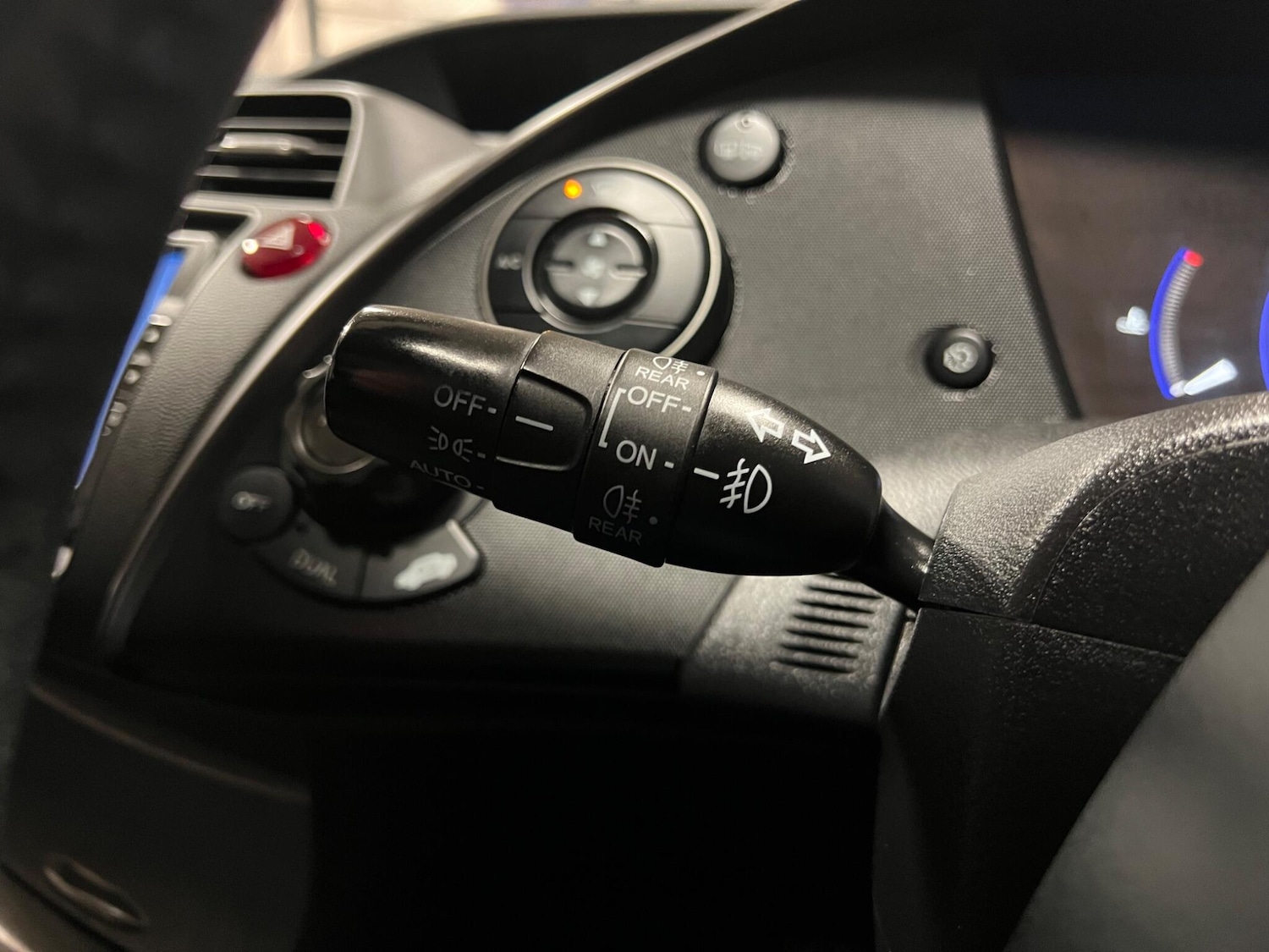 Used Honda Civic 2010 for sale - 77025979: Photo 36