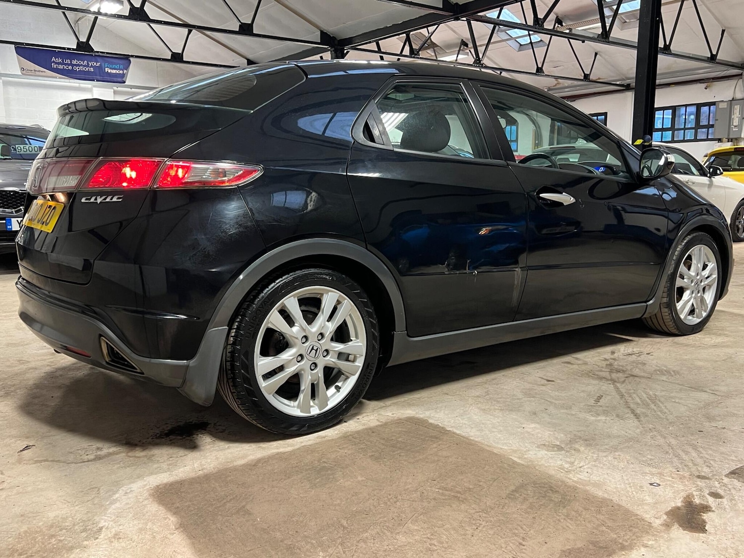 Used Honda Civic 2010 for sale - 77025979: Photo 8