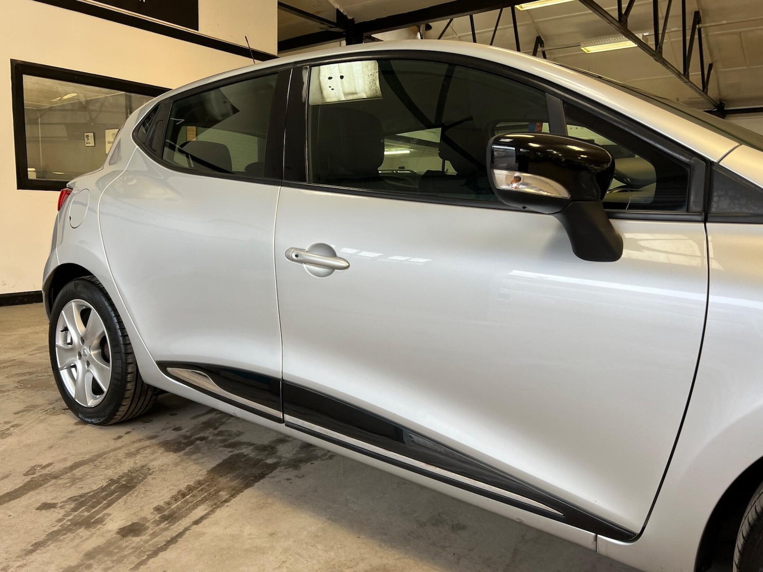 Used Renault Clio 2013 for sale - 77646516: Photo 14