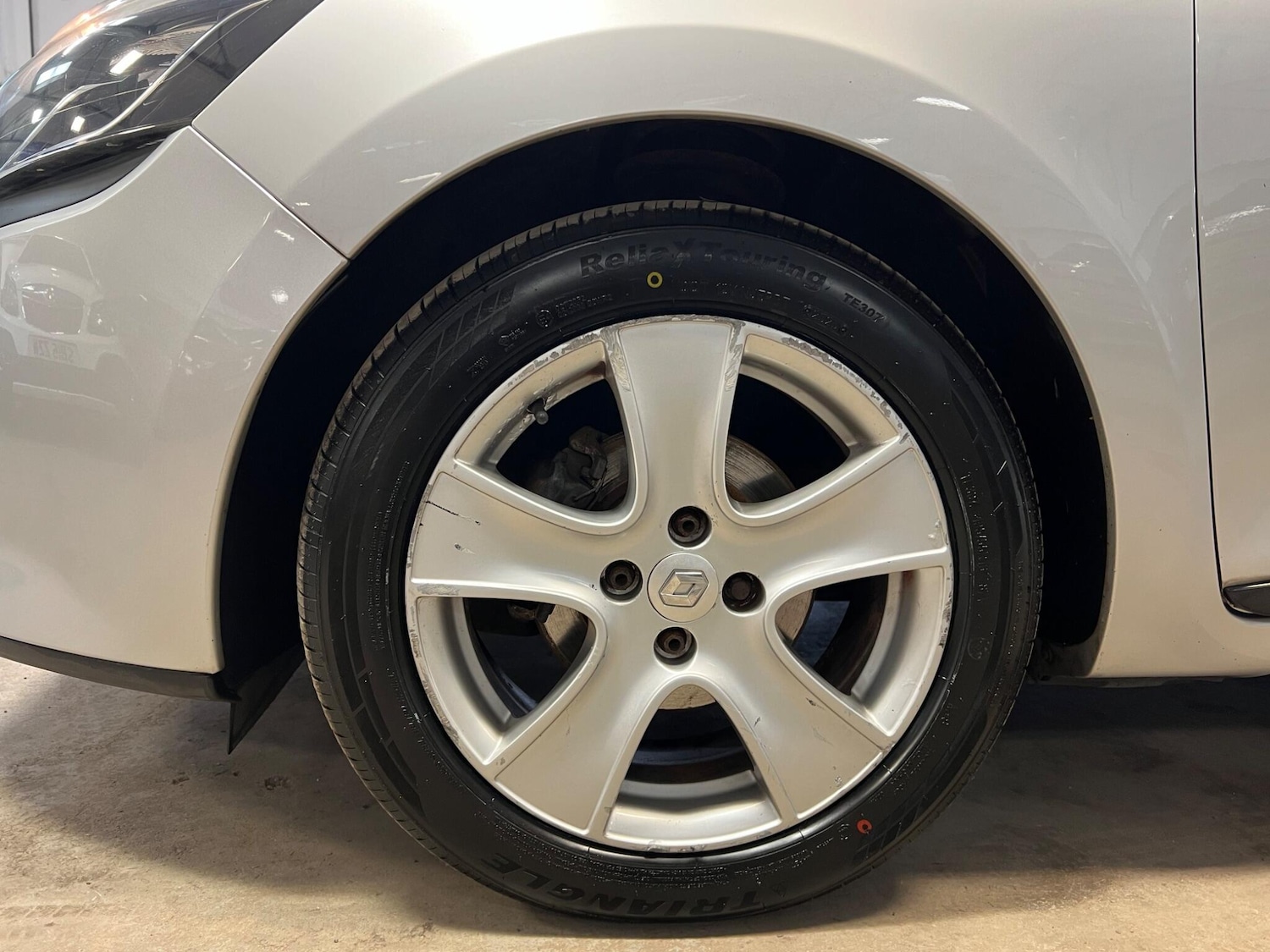 Used Renault Clio 2013 for sale - 77646516: Photo 16