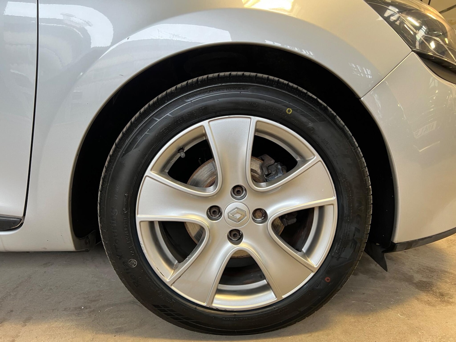 Used Renault Clio 2013 for sale - 77646516: Photo 17