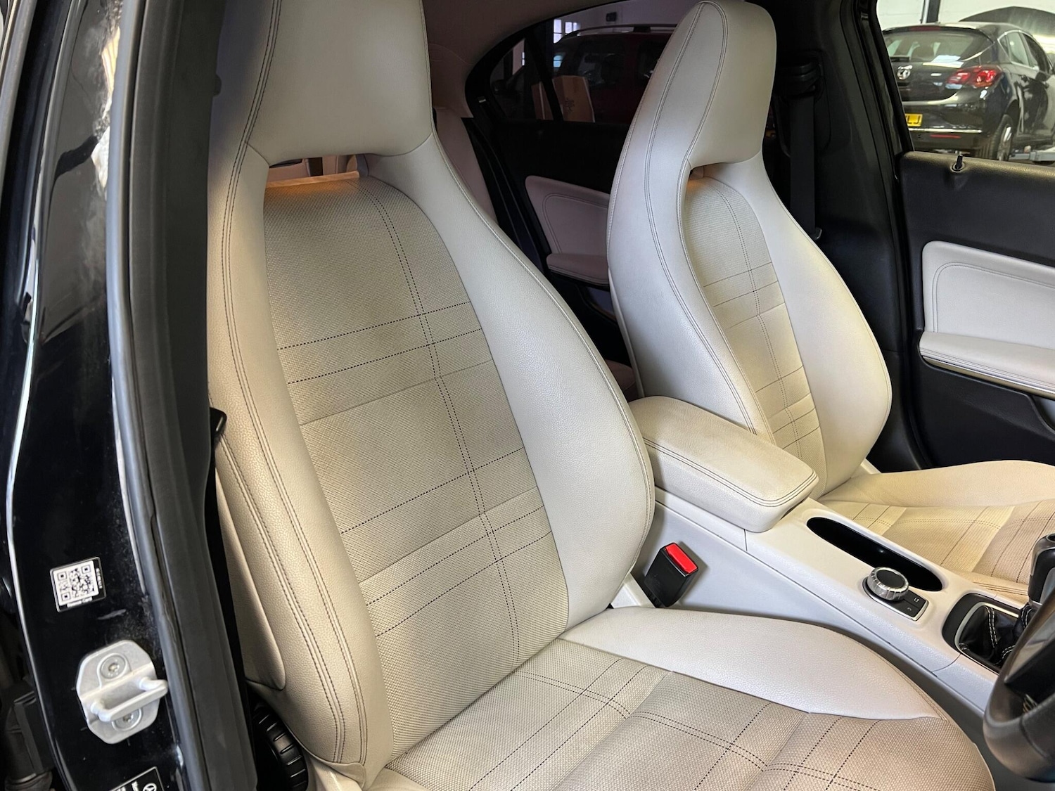 Used Mercedes-Benz A-Class 2014 for sale - 77495962: Photo 11