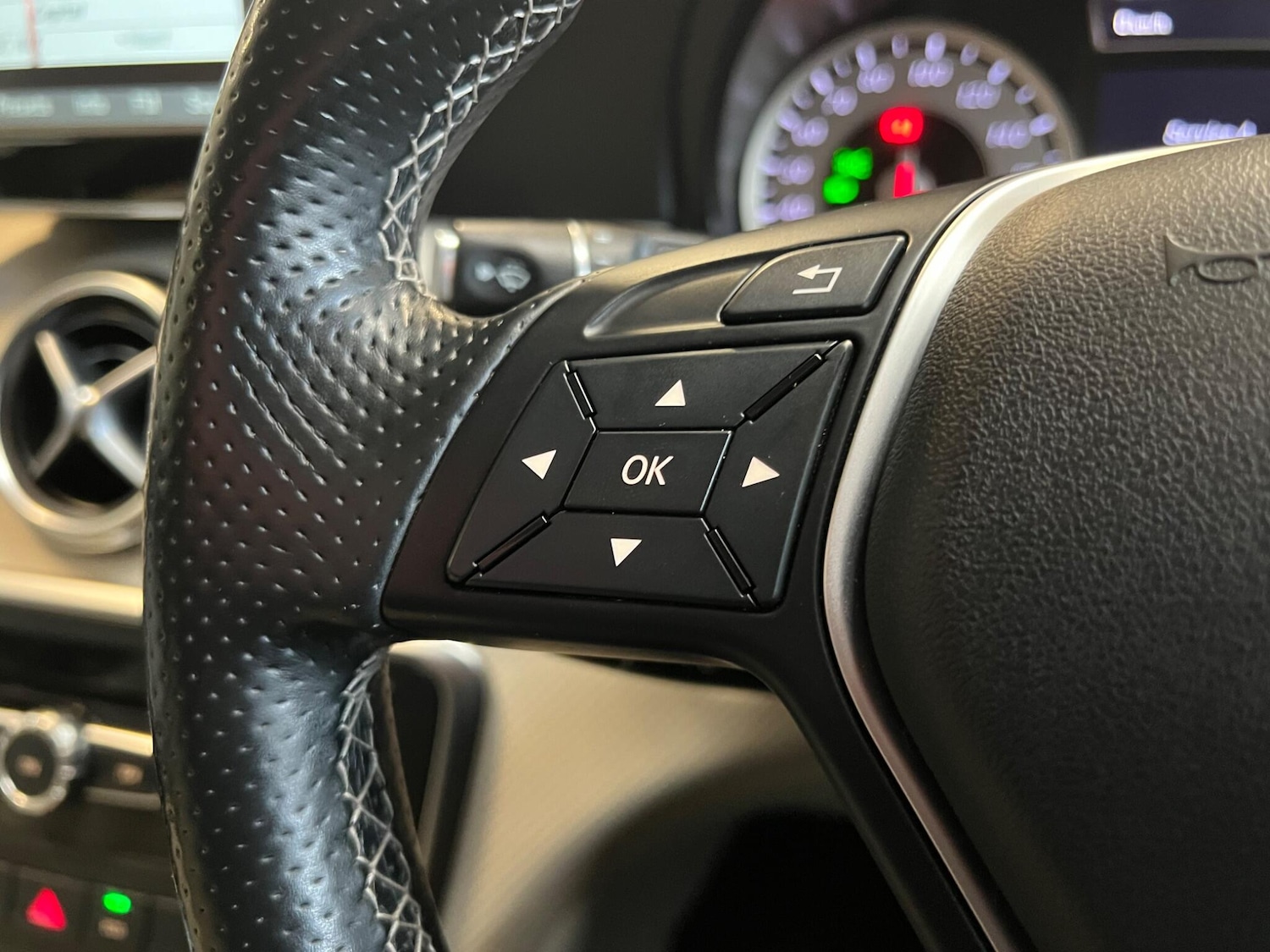 Used Mercedes-Benz A-Class 2014 for sale - 77495962: Photo 15