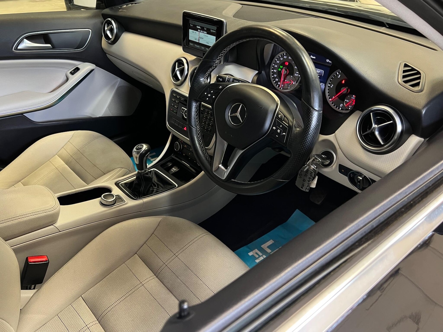 Used Mercedes-Benz A-Class 2014 for sale - 77495962: Photo 29