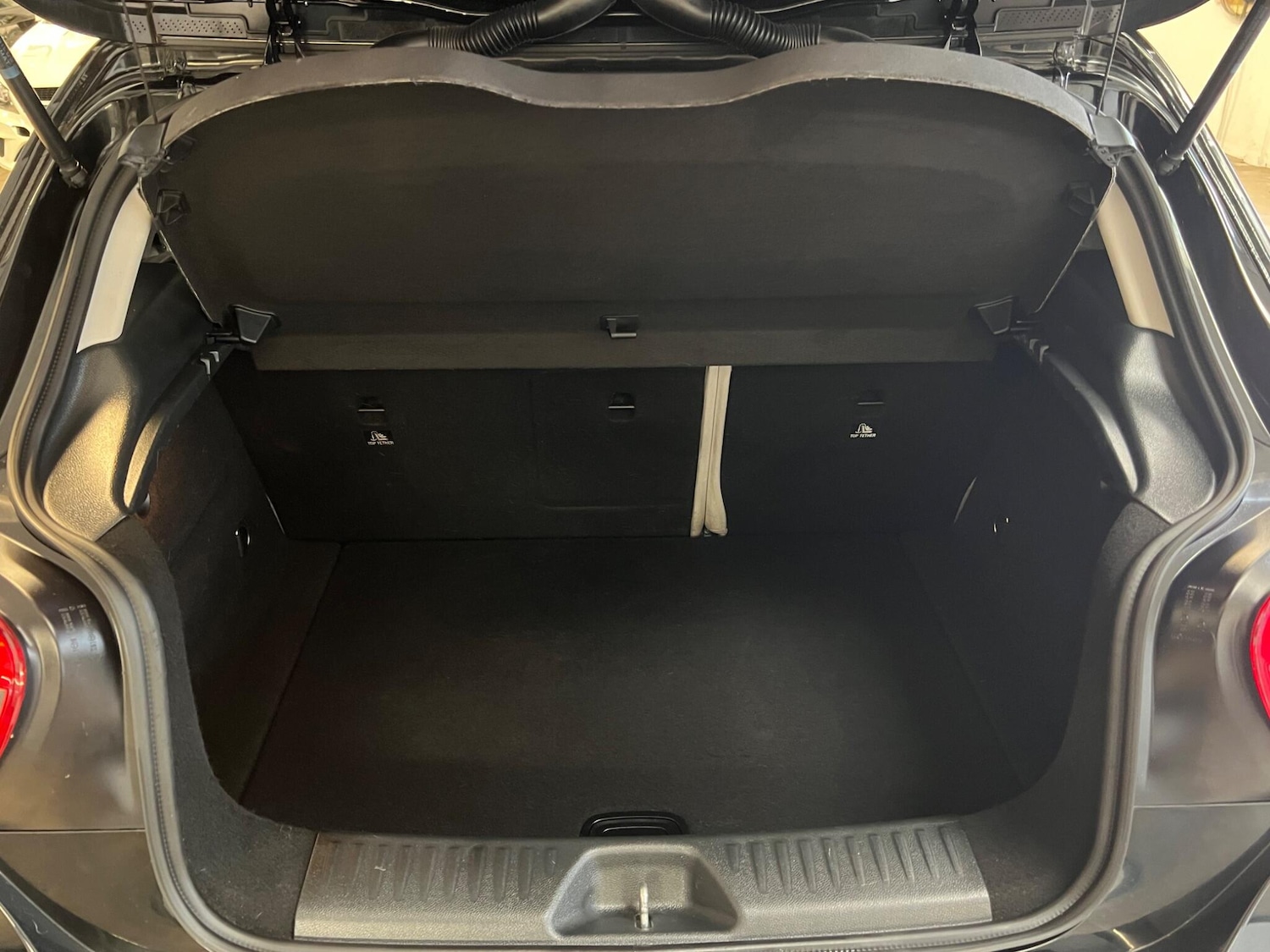 Used Mercedes-Benz A-Class 2014 for sale - 77495962: Photo 32