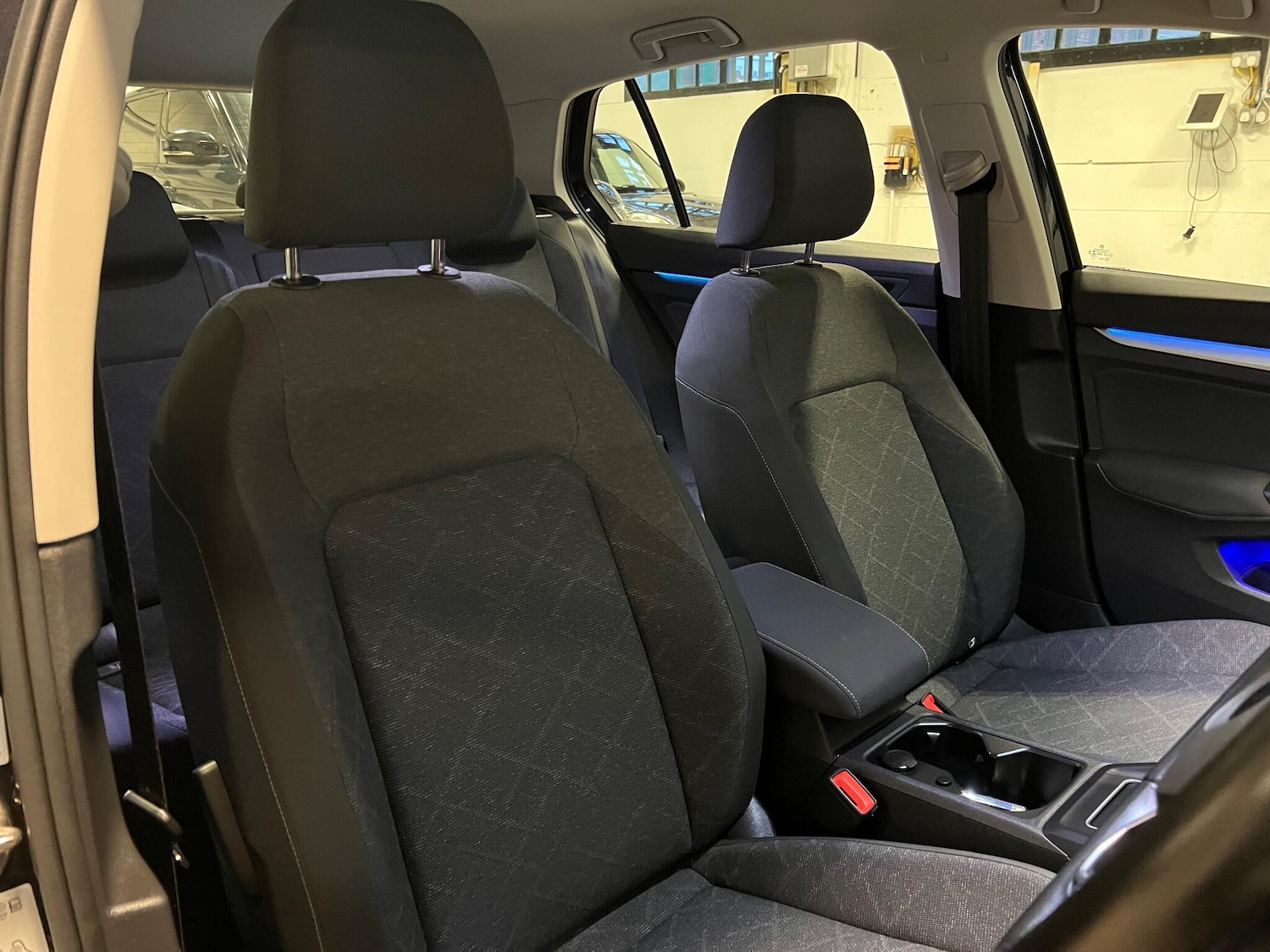 Used Volkswagen Golf 2021 for sale - 77025985: Photo 11