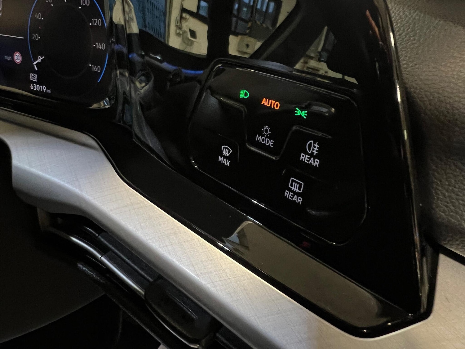 Used Volkswagen Golf 2021 for sale - 77025985: Photo 31