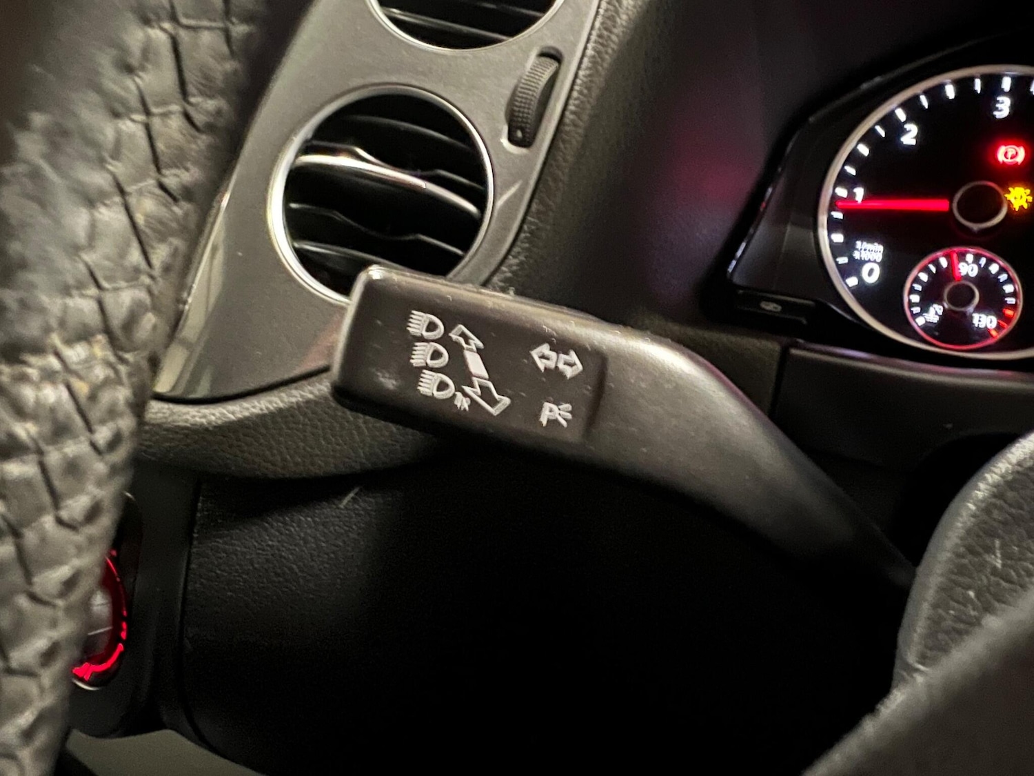 Used Volkswagen Tiguan 2012 for sale - 77025972: Photo 16