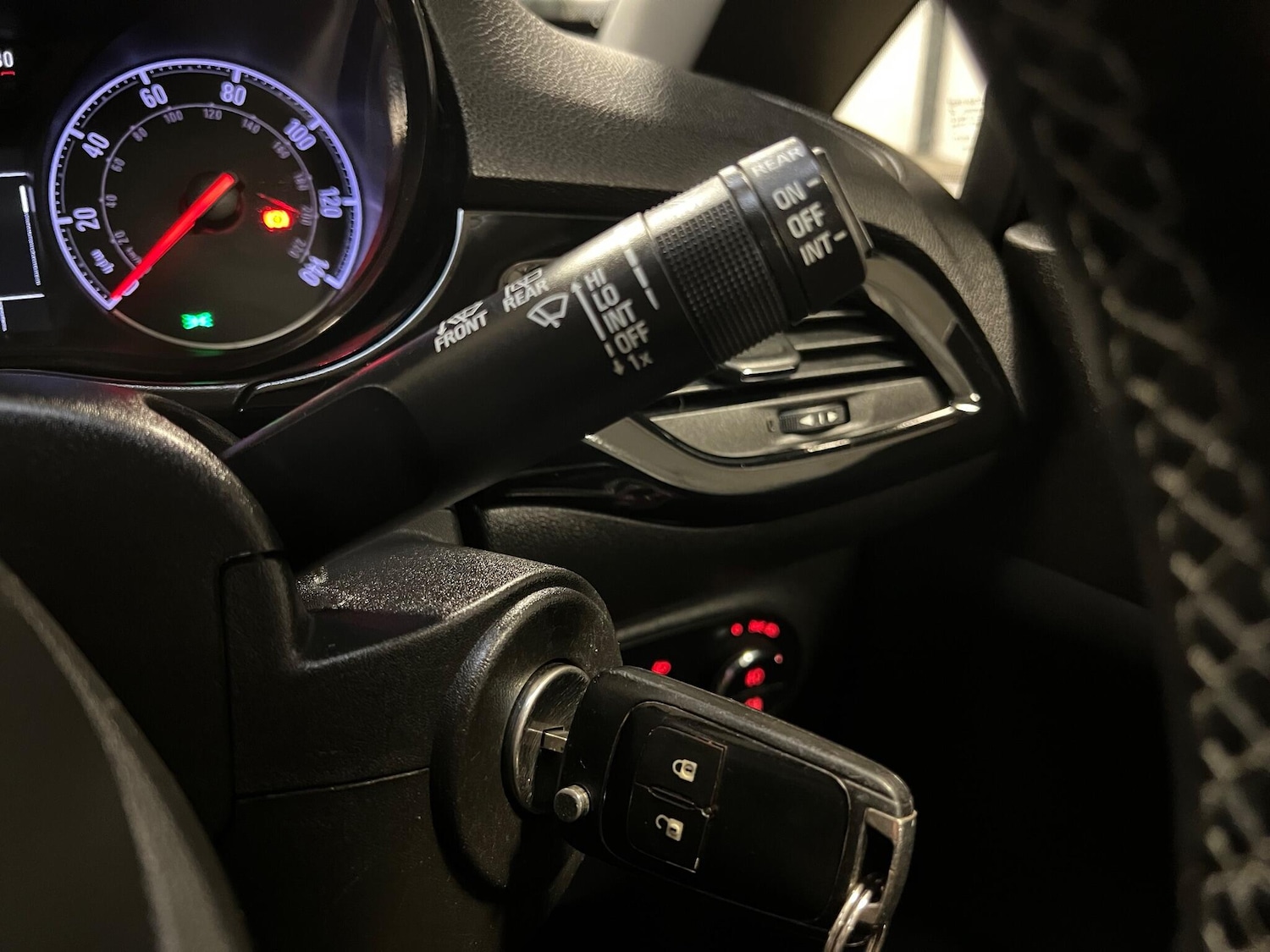 Used Vauxhall Corsa 2015 for sale - 77025978: Photo 21