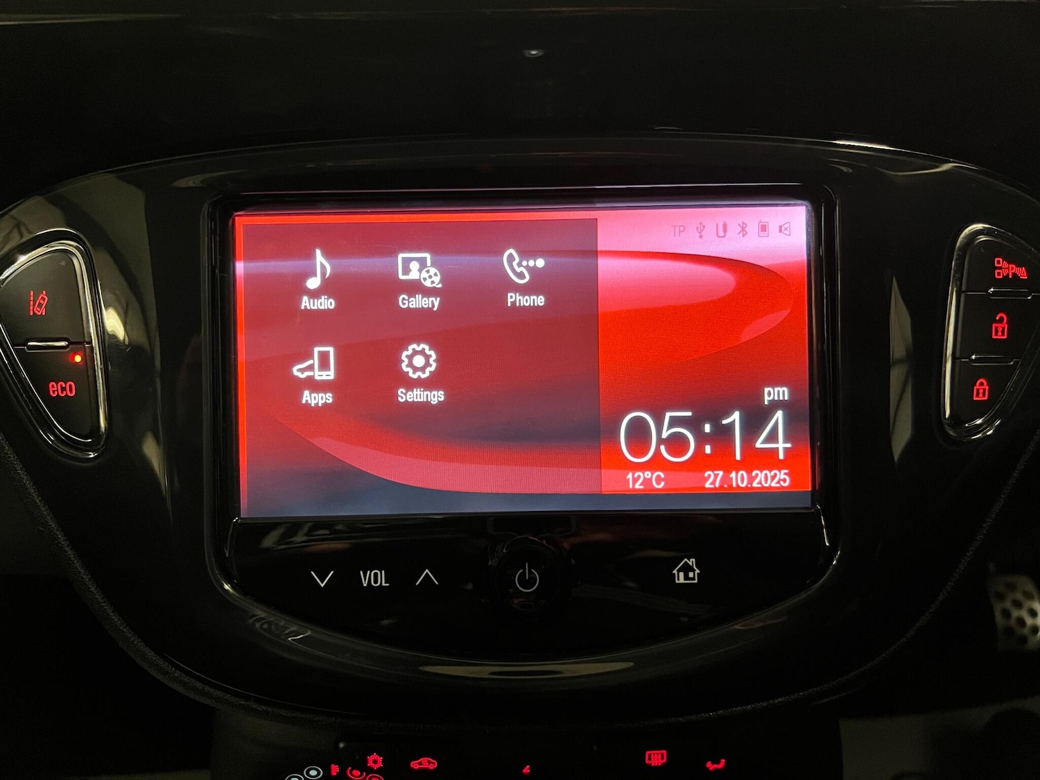 Used Vauxhall Corsa 2015 for sale - 77025978: Photo 25