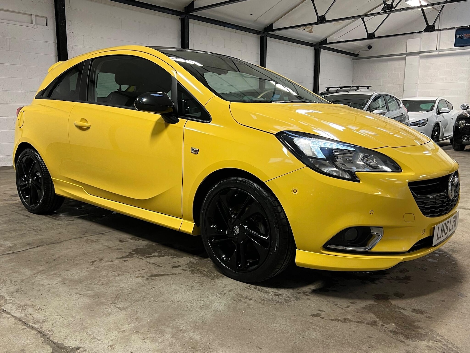Used Vauxhall Corsa 2015 for sale - 77025978: Photo 3