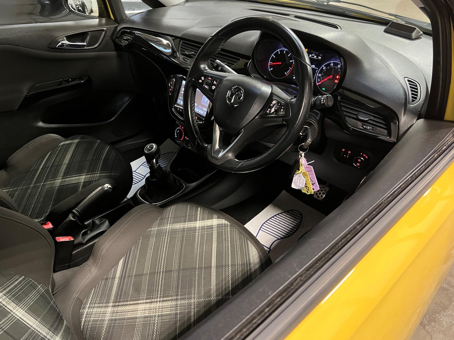 Used Vauxhall Corsa 2015 for sale - 77025978: Photo 33