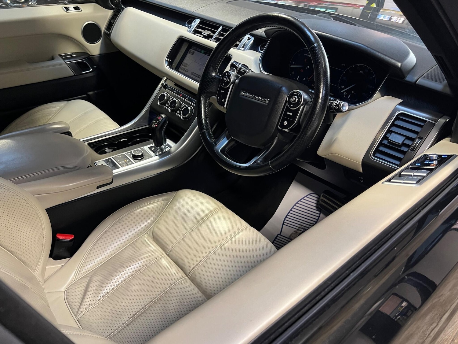 Used Land Rover Range Rover Sport for sale - 77091275: Photo 44