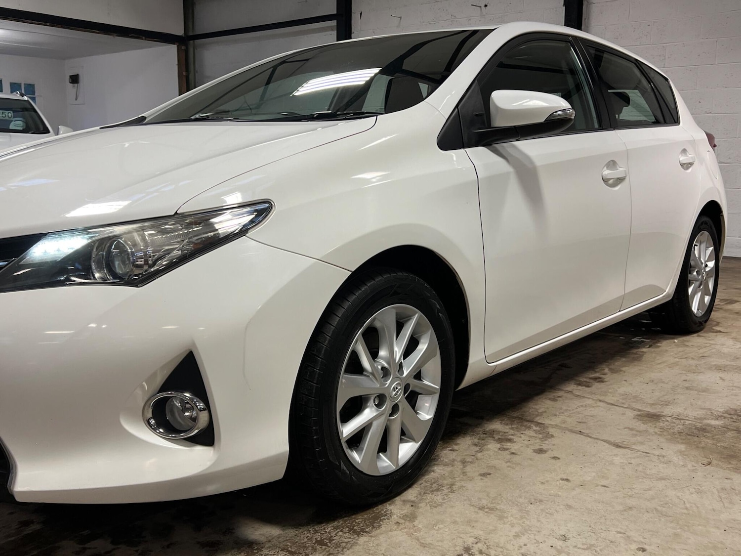 Used Toyota Auris 2014 for sale - 77025976: Photo 15