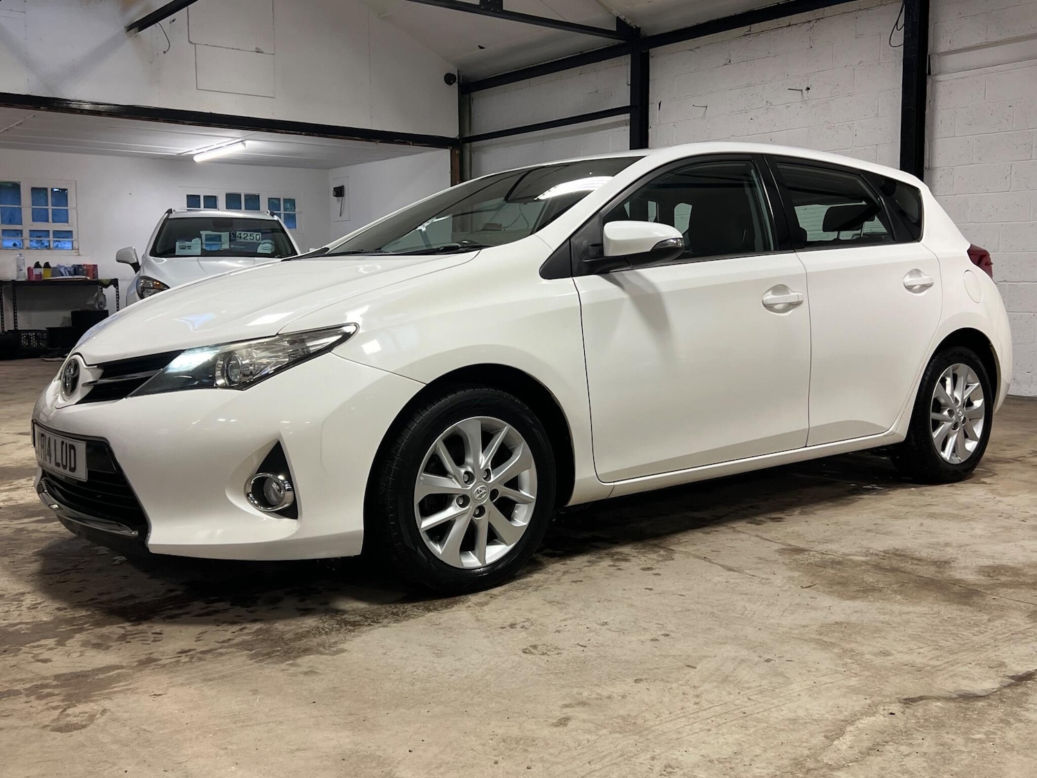 Used Toyota Auris 2014 for sale - 77025976: Photo 16