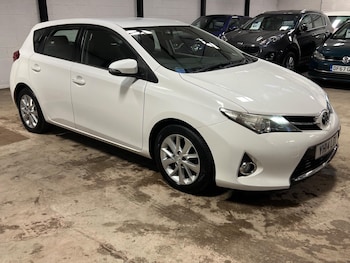 Used Toyota Auris 2014 for sale - 77025976: Photo
