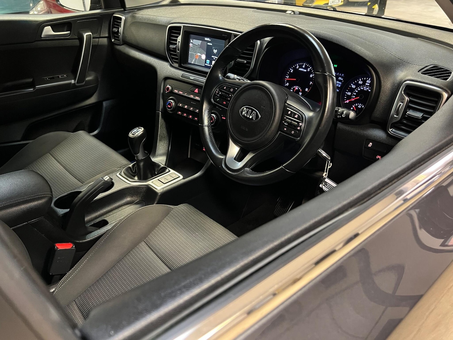 Used Kia Sportage 2017 for sale - 77025974: Photo 37