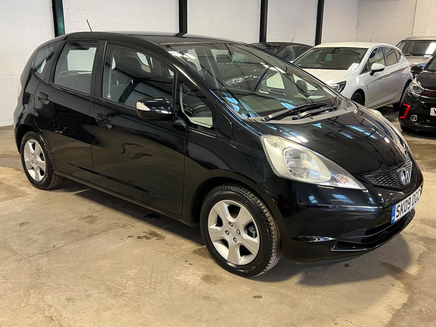 Used Honda Jazz 2009 for sale - 77190483: Photo 4