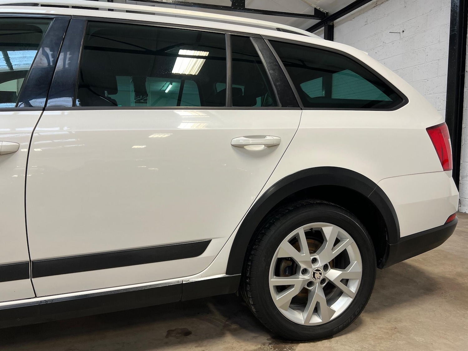 Used Skoda Octavia 2016 for sale - 77025981: Photo 12