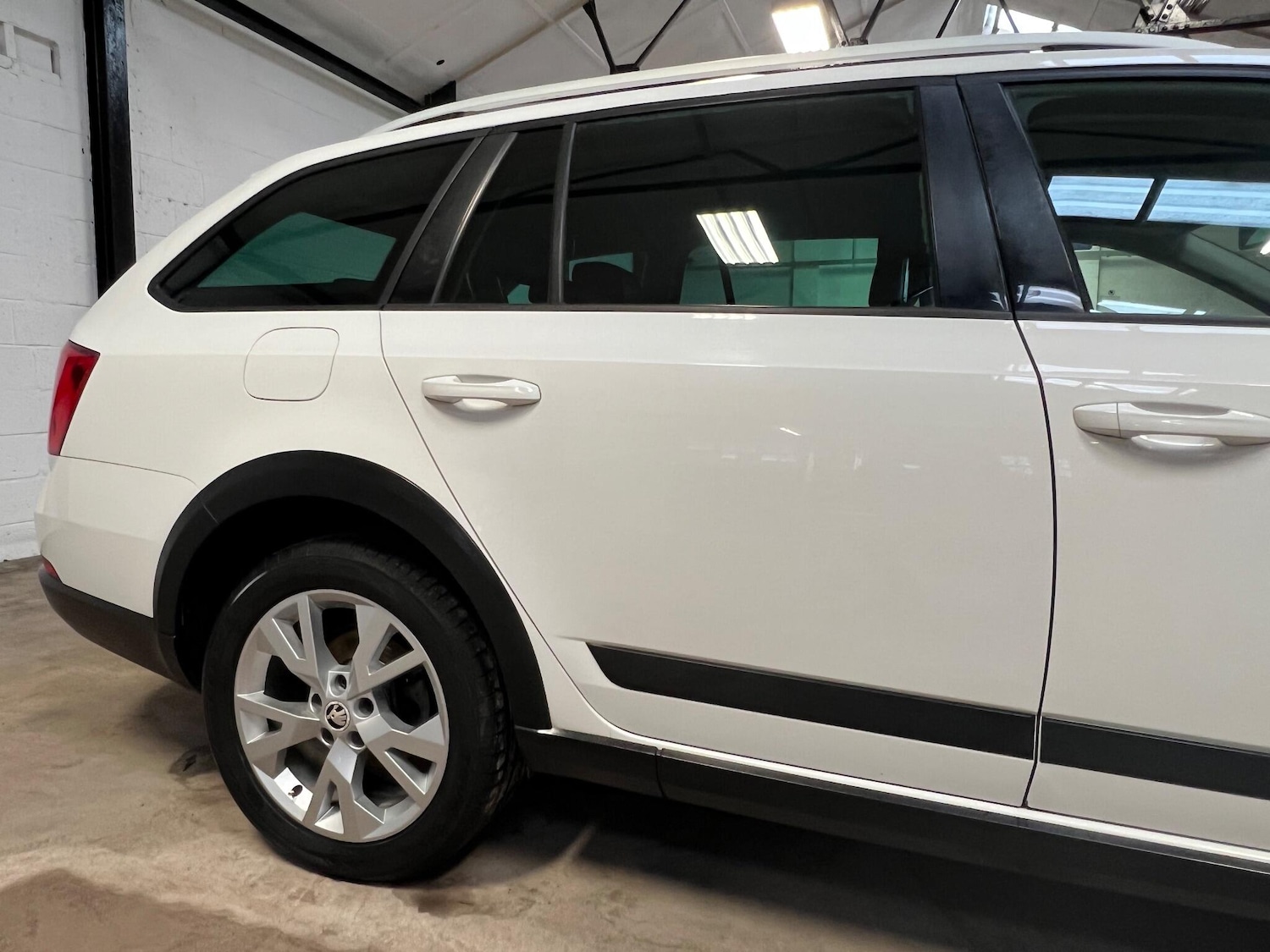 Used Skoda Octavia 2016 for sale - 77025981: Photo 13