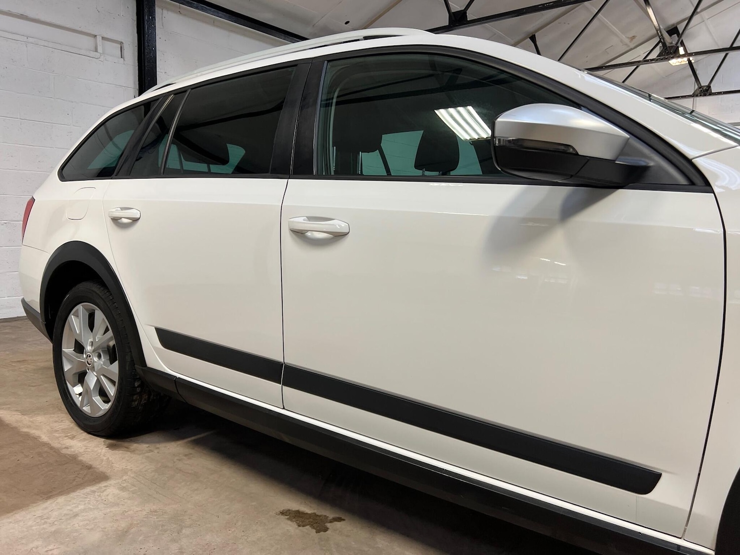 Used Skoda Octavia 2016 for sale - 77025981: Photo 14