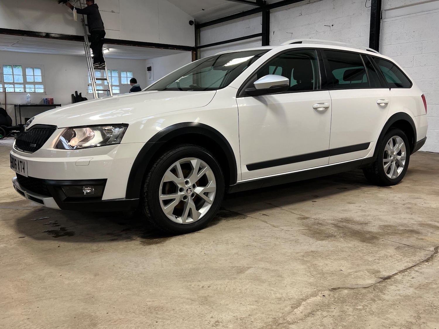 Used Skoda Octavia 2016 for sale - 77025981: Photo 5