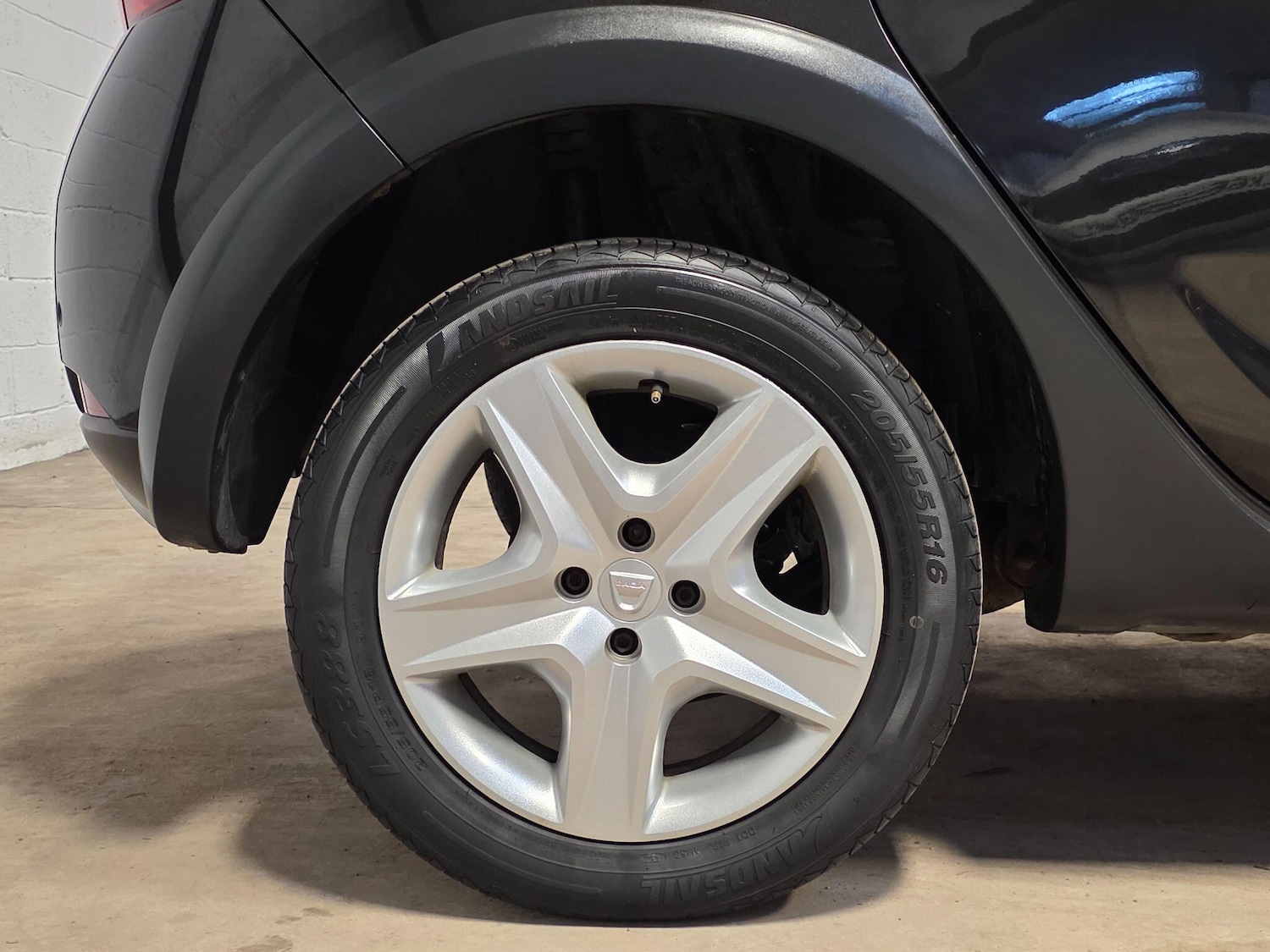 Used Dacia Sandero Stepway 2013 for sale - 77054096: Photo 18