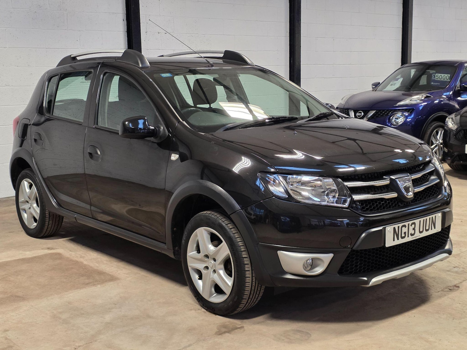 Used Dacia Sandero Stepway 2013 for sale - 77054096: Photo 3