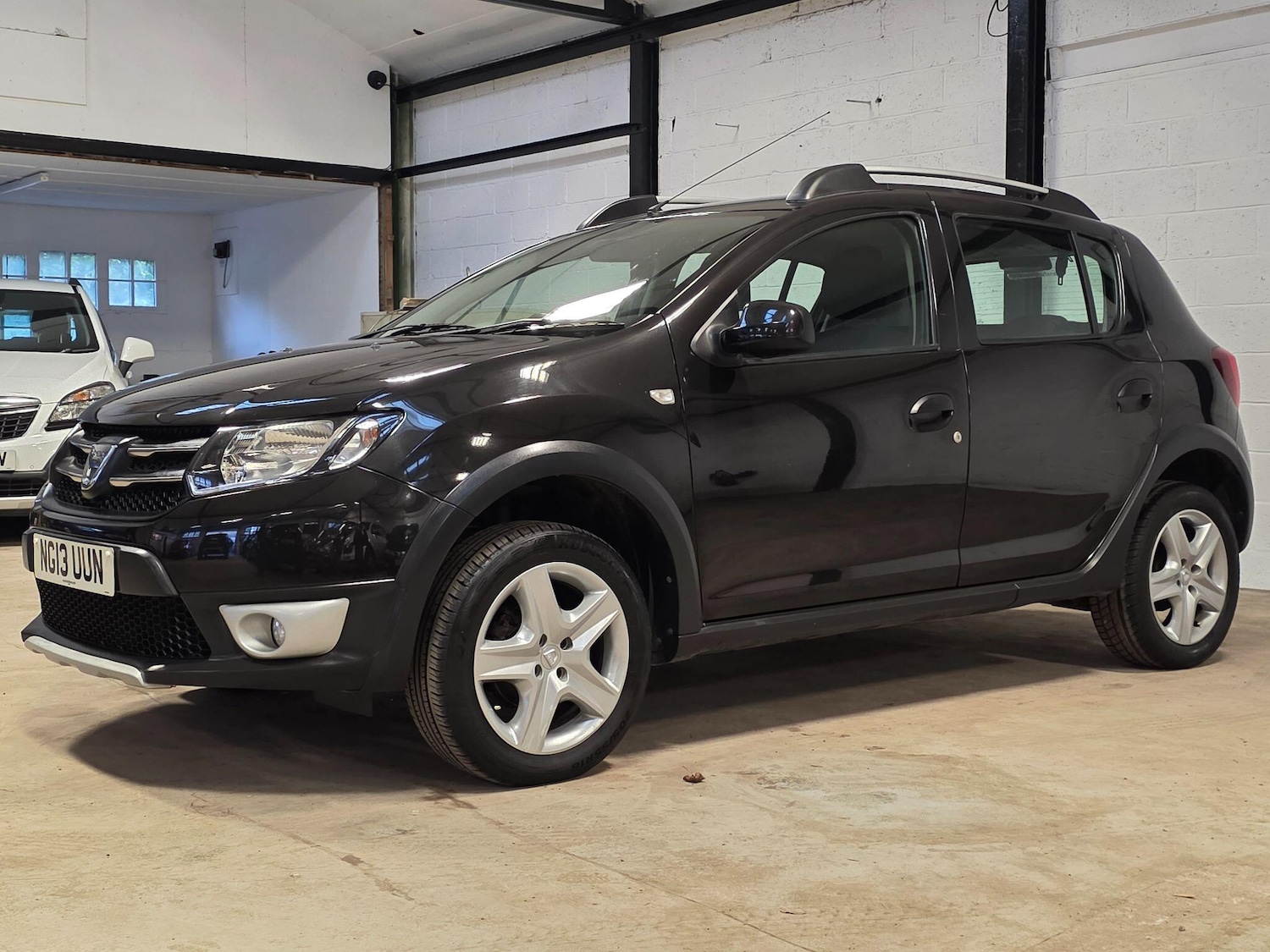 Used Dacia Sandero Stepway 2013 for sale - 77054096: Photo 5