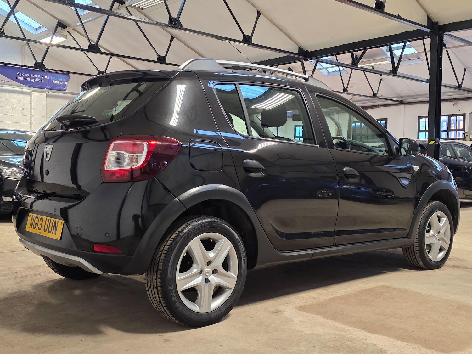 Used Dacia Sandero Stepway 2013 for sale - 77054096: Photo 8