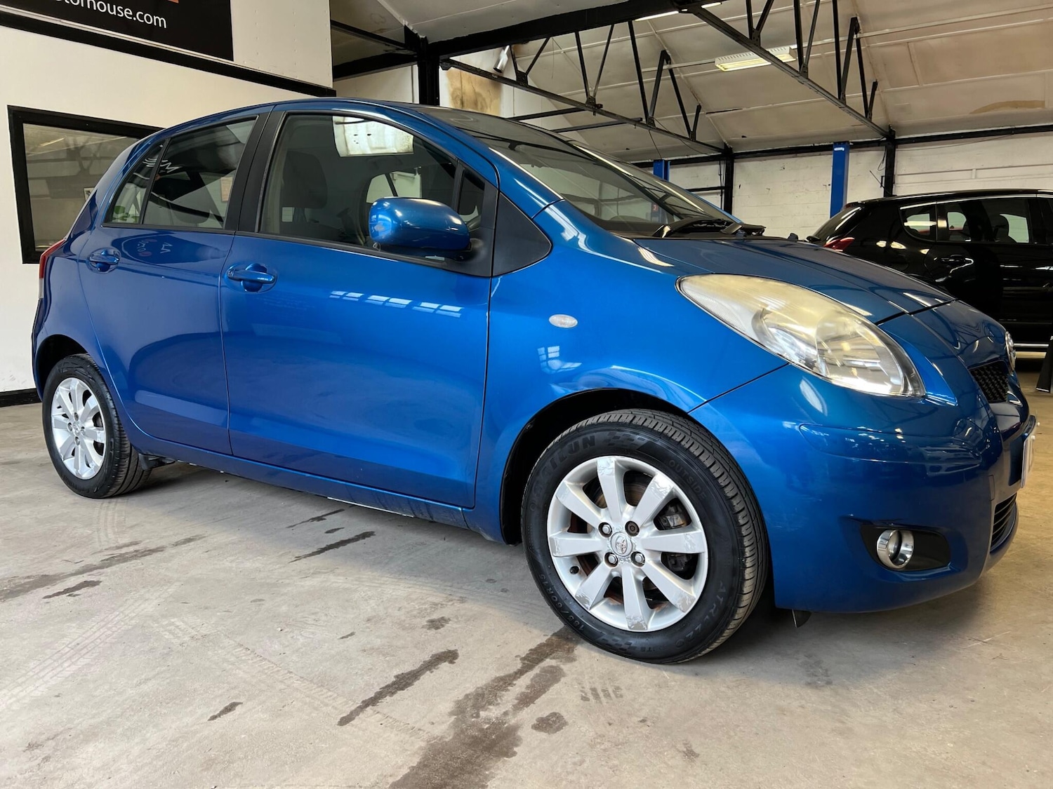Used Toyota Yaris for sale - 77705290: Photo 3