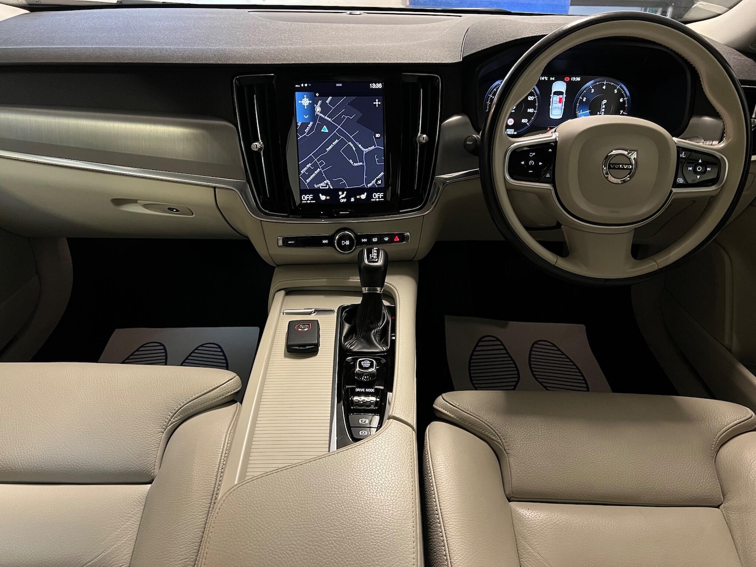 Used Volvo S90 2020 for sale - 77025989: Photo 13