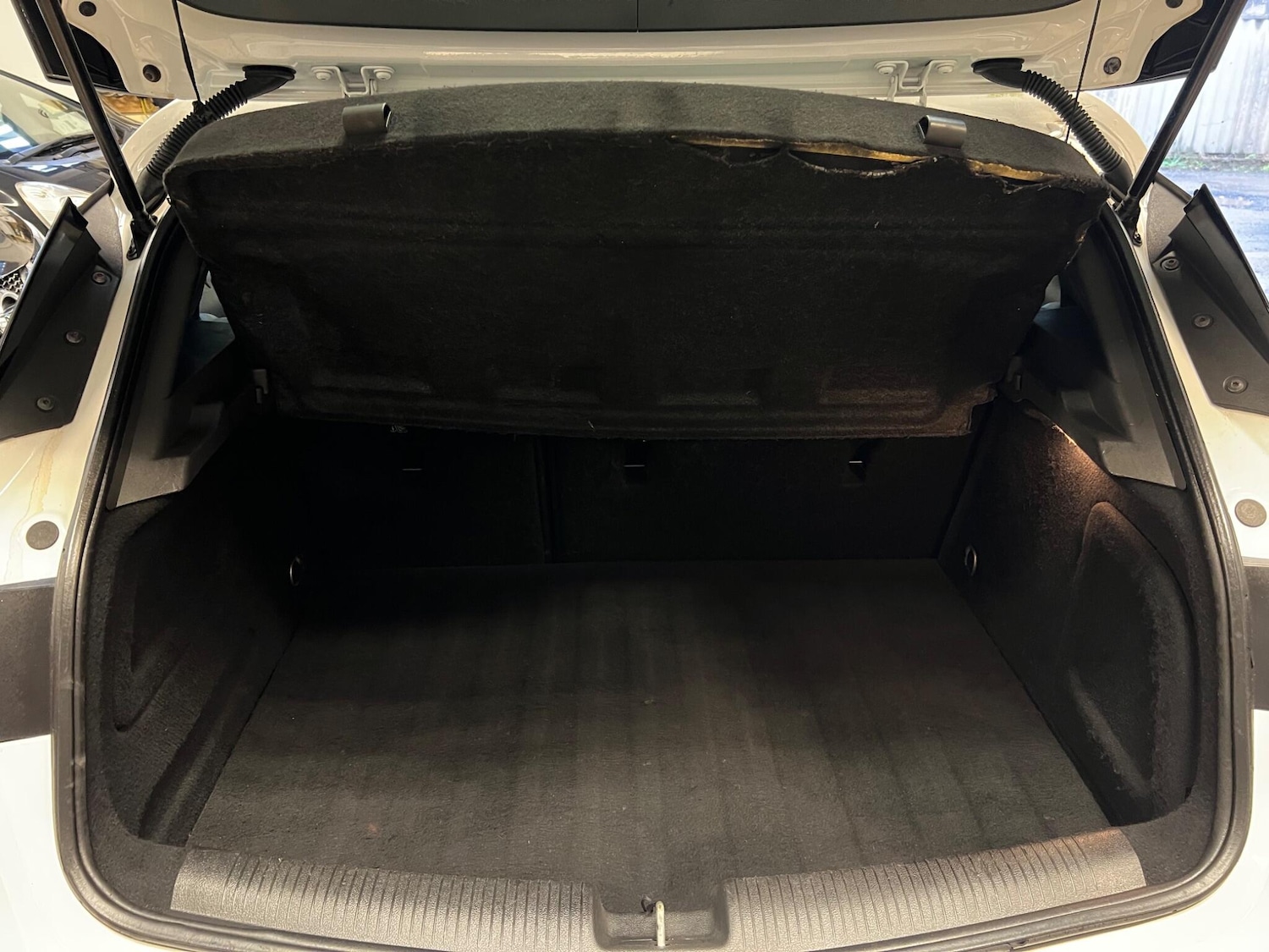 Used Vauxhall Astra 2016 for sale - 77314589: Photo 34