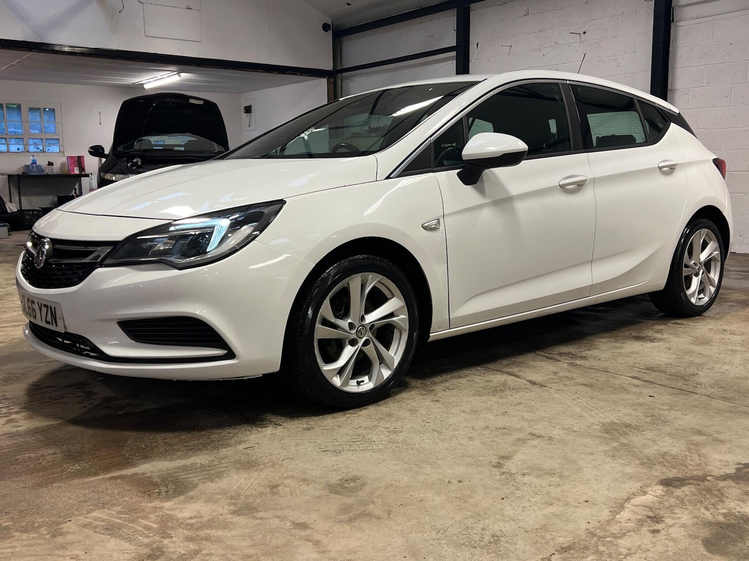 Used Vauxhall Astra 2016 for sale - 77314589: Photo 5