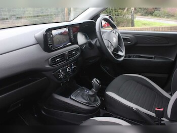 Used Hyundai i10 2025 for sale - 77247950: Photo