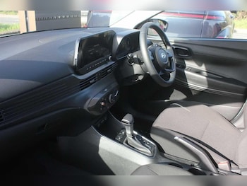 Used Hyundai i20 2025 for sale - 79031758: Photo