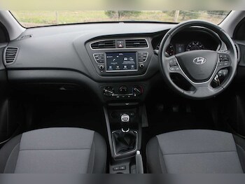 Used Hyundai i20 2019 for sale - 77833472: Photo