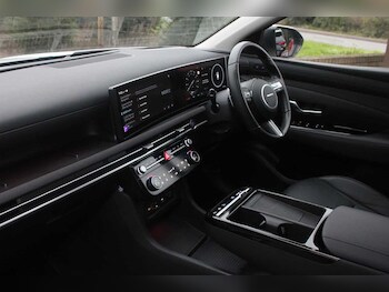 Used Hyundai TUCSON 2024 for sale - 77005047: Photo