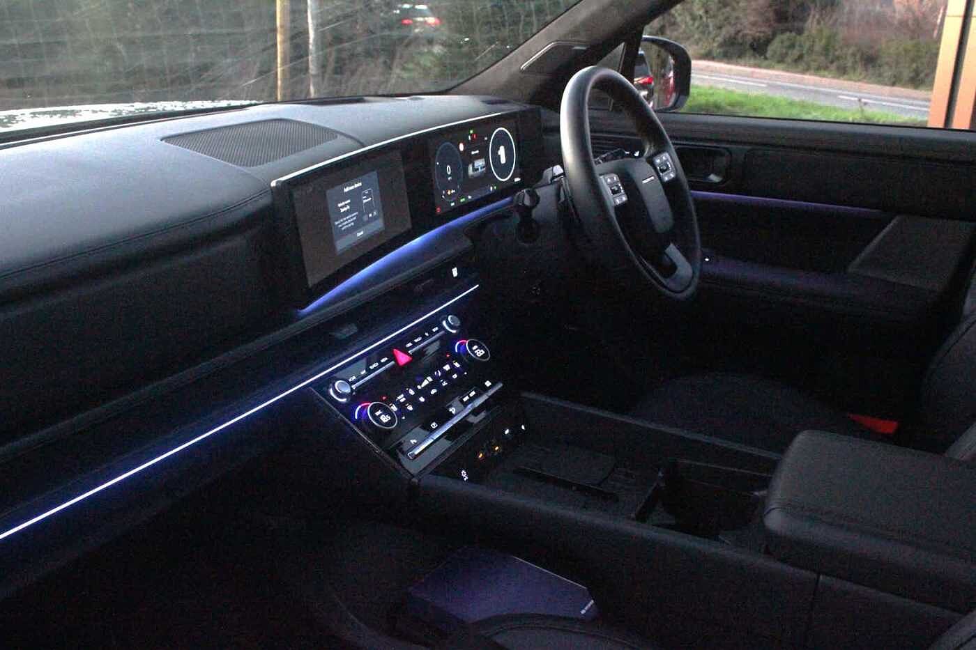 Used Hyundai Santa Fe 2025 for sale - 76840713: Photo 2