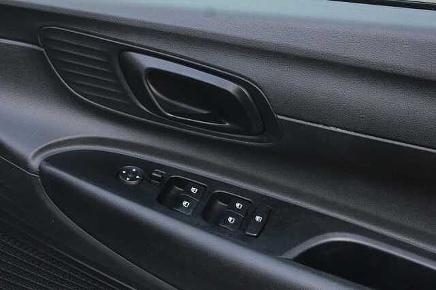 Used Hyundai i20 2025 for sale - 77198252: Photo 15