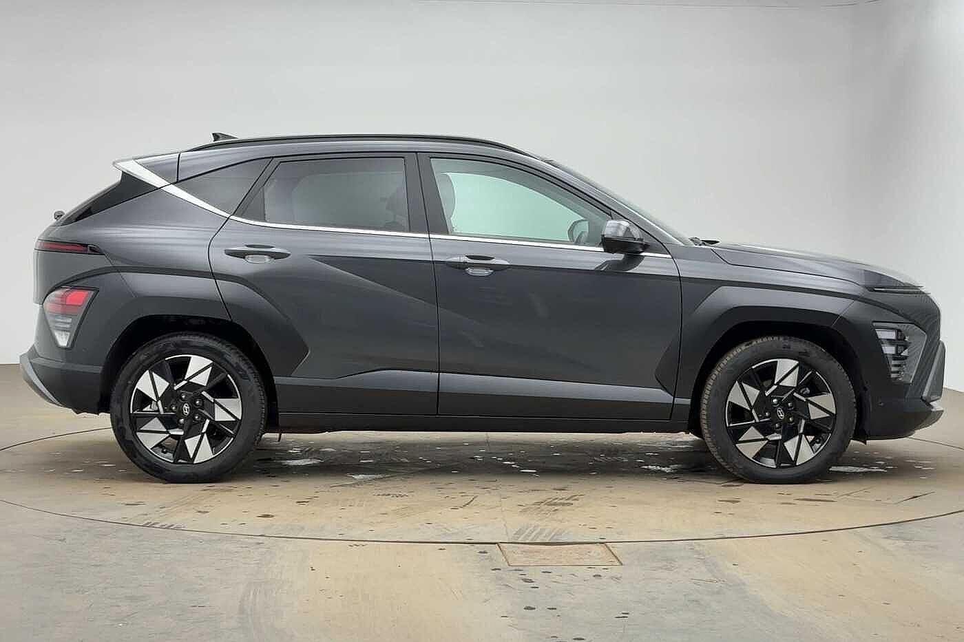Used Hyundai KONA 2025 for sale - 76840687: Photo 3
