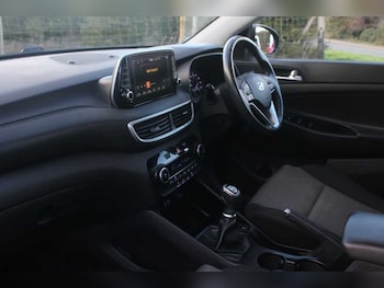 Used Hyundai TUCSON 2019 for sale - 76840696: Photo