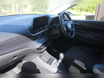 Used Hyundai i20 2023 for sale - 78152570: Photo