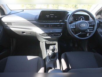 Used Hyundai i20 2023 for sale - 78152570: Photo