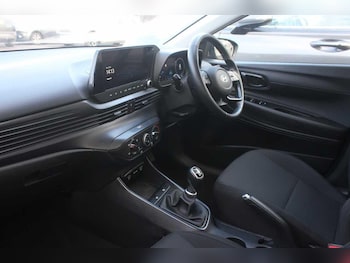 Used Hyundai i20 2025 for sale - 79031763: Photo